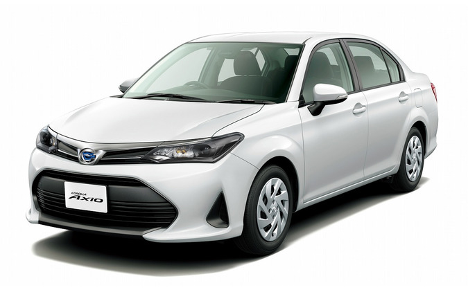Компания Toyota представила обновленные комплектации автомобилей серии Corolla